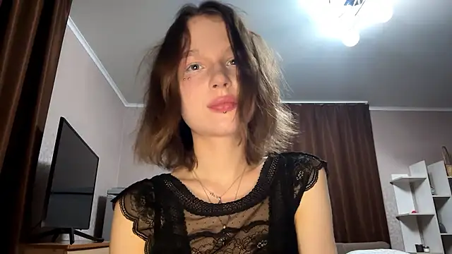 Snapshot of asunanue chatting on March 25, 2026, 10:52 pm asunanue online show from March 25, 2026, 10:52 pm