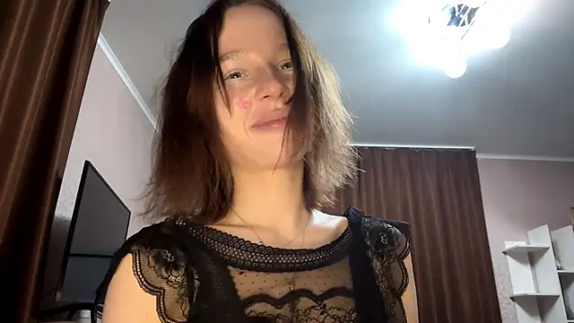 Snapshot of asunanue chatting on April 12, 2026, 10:24 pm asunanue online show from April 12, 2026, 10:24 pm