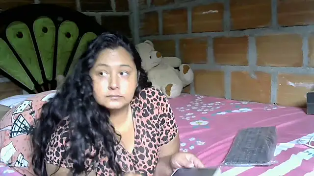 tistmature-69 online show from June 2, 2026, 1:22 pm