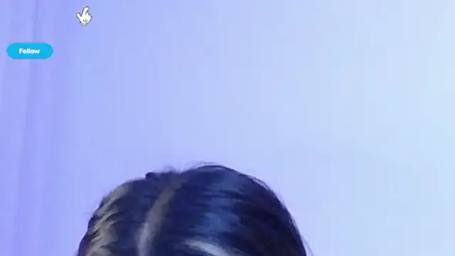 KylieVennet online show from March 26, 2026, 4:11 am