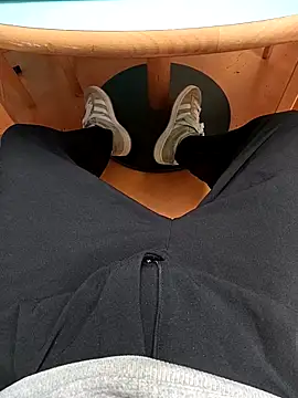 Fun yacine online show from April 10, 2026, 11:39 am