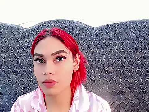 Snapshot of Salome_bichtxx chatting on April 14, 2026, 7:30 pm Salome bichtxx online show from April 14, 2026, 7:30 pm