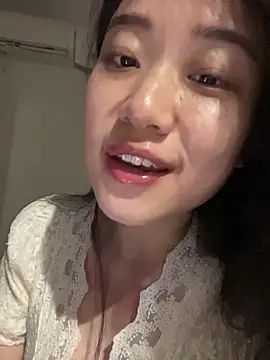 Snapshot of A-Kristen chatting on April 8, 2026, 12:17 pm A-Kristen online show from April 8, 2026, 12:17 pm