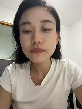 Snapshot of A-Kristen chatting on April 10, 2026, 4:14 pm A-Kristen online show from April 10, 2026, 4:14 pm