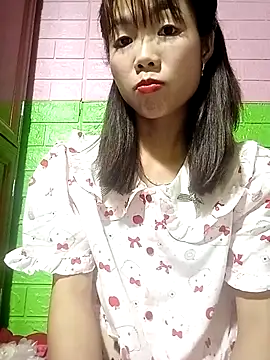 Snapshot of AmyLinee01 chatting on April 23, 2026, 3:02 pm AmyLinee01 online show from April 23, 2026, 3:02 pm
