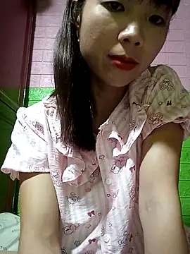 Snapshot of AmyLinee01 chatting on April 26, 2026, 3:15 am AmyLinee01 online show from April 26, 2026, 3:15 am