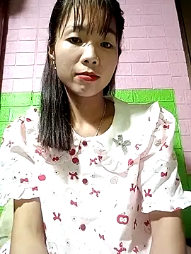 Snapshot of AmyLinee01 chatting on April 26, 2026, 3:31 pm AmyLinee01 online show from April 26, 2026, 3:31 pm