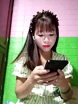 Snapshot of AmyLinee01 chatting on May 20, 2026, 5:10 pm AmyLinee01 online show from May 20, 2026, 5:10 pm
