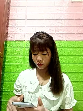Snapshot of AmyLinee01 chatting on June 30, 2026, 11:49 pm AmyLinee01 online show from June 30, 2026, 11:49 pm