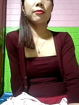 Snapshot of AmyLinee01 chatting on April 24, 2026, 5:26 pm AmyLinee01 online show from April 24, 2026, 5:26 pm