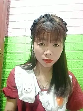 Snapshot of AmyLinee01 chatting on July 3, 2026, 10:05 pm AmyLinee01 online show from July 3, 2026, 10:05 pm