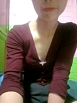 AmyLinee01 online show from April 7, 2026, 6:21 pm