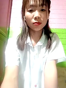 Snapshot of AmyLinee01 chatting on May 9, 2026, 6:00 pm AmyLinee01 online show from May 9, 2026, 6:00 pm