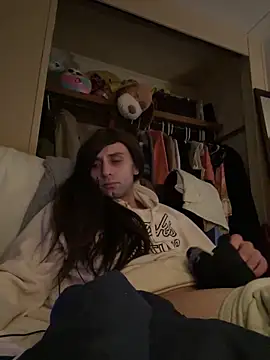 Snapshot of AlexAndriaStrips chatting on April 3, 2026, 10:54 am AlexAndriaStrips online show from April 3, 2026, 10:54 am