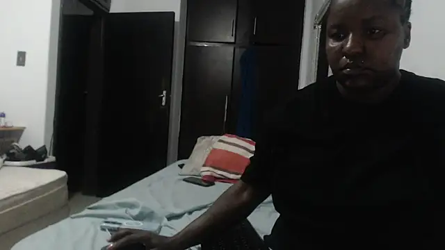 Lucia-boobs online show from April 14, 2026, 7:41 pm