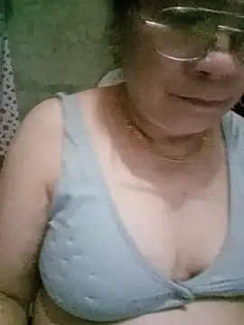 Snapshot of Funsexy1 chatting on May 10, 2026, 12:42 pm Funsexy1 online show from May 10, 2026, 12:42 pm