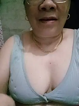 Snapshot of Funsexy1 chatting on May 10, 2026, 12:36 am Funsexy1 online show from May 10, 2026, 12:36 am