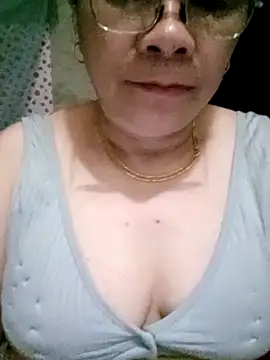 Snapshot of Funsexy1 chatting on April 26, 2026, 10:45 am Funsexy1 online show from April 26, 2026, 10:45 am