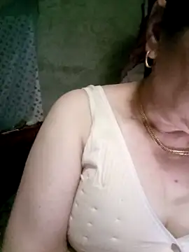 Snapshot of Funsexy1 chatting on April 16, 2026, 11:22 am Funsexy1 online show from April 16, 2026, 11:22 am