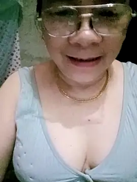 Snapshot of Funsexy1 chatting on April 21, 2026, 9:21 pm Funsexy1 online show from April 21, 2026, 9:21 pm