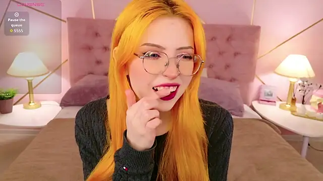 Bella Cloud online show from April 9, 2026, 9:32 pm