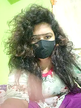 Snapshot of Papte- chatting on April 12, 2026, 1:03 pm Papte- online show from April 12, 2026, 1:03 pm