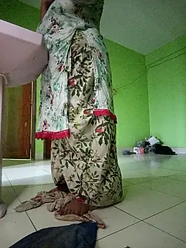 Snapshot of Papte- chatting on April 11, 2026, 12:51 am Papte- online show from April 11, 2026, 12:51 am