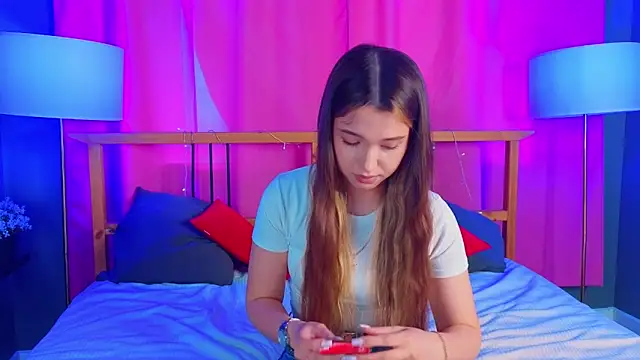 AnnaBerrys online show from April 4, 2026, 8:10 am