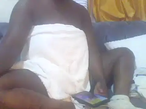 Snapshot of Likhona02 chatting on April 11, 2026, 9:29 pm Likhona02 online show from April 11, 2026, 9:29 pm