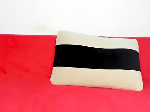 Snapshot of mariabelle16 chatting on April 15, 2026, 10:32 pm mariabelle16 online show from April 15, 2026, 10:32 pm