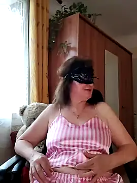 Chrismaturefrench online show from March 28, 2026, 4:30 pm