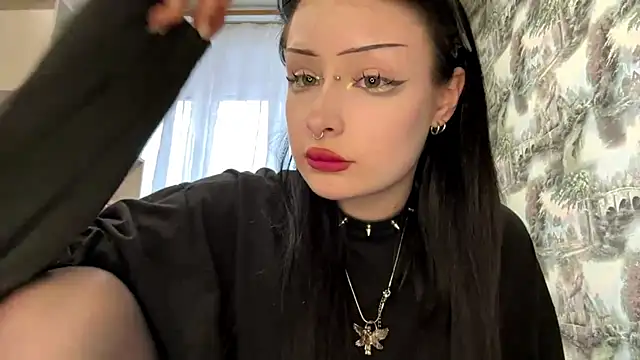 Snapshot of YoursinGoddes chatting on April 1, 2026, 3:09 pm YoursinGoddes online show from April 1, 2026, 3:09 pm