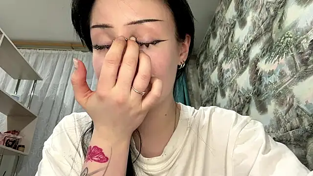 Snapshot of YoursinGoddes chatting on March 25, 2026, 8:19 pm YoursinGoddes online show from March 25, 2026, 8:19 pm