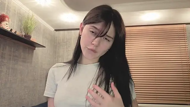 SweetieWink online show from April 16, 2026, 9:39 pm