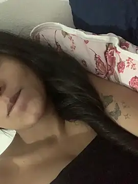 maduu789 online show from April 14, 2026, 7:35 am