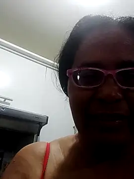 sexymomsn online show from April 9, 2026, 12:23 am