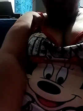 sexymomsn online show from March 26, 2026, 5:17 am