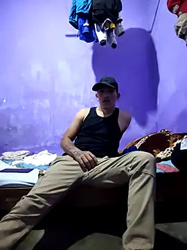 eduardo232345 online show from March 24, 2026, 1:33 pm