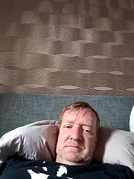 Notiesfuk online show from April 7, 2026, 12:07 pm