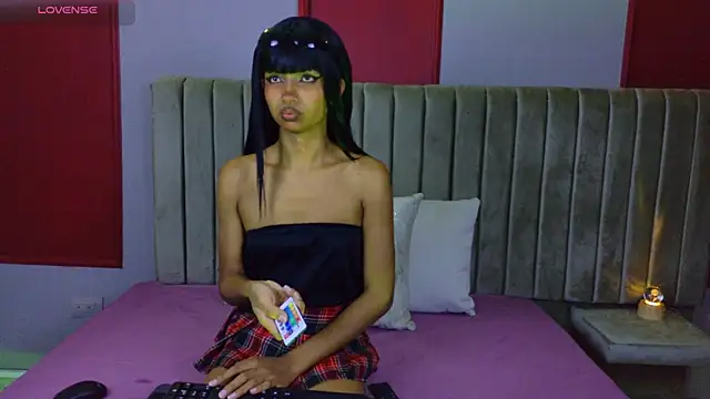 miablanc cr online show from April 12, 2026, 12:30 pm