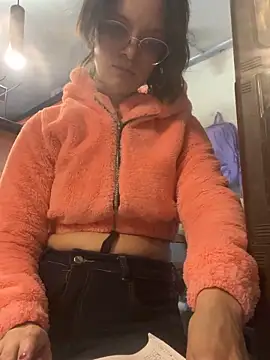 Snapshot of samantha_dulce chatting on April 5, 2026, 9:43 pm samantha dulce online show from April 5, 2026, 9:43 pm