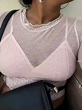 AngelicaStorms online show from April 14, 2026, 3:17 pm