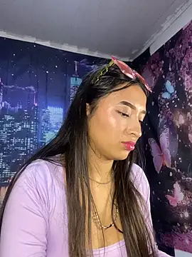 Itze Mua online show from March 28, 2026, 10:27 am