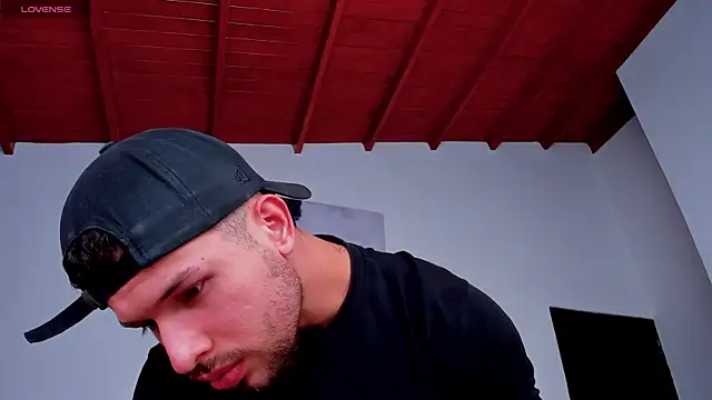 Santos ramirez1 online show from April 13, 2026, 2:54 pm