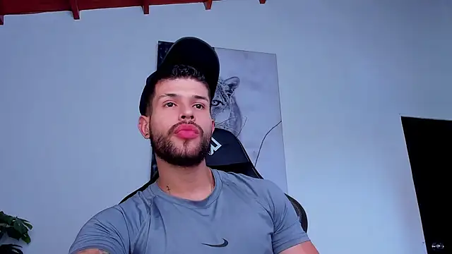 Santos ramirez1 online show from June 19, 2026, 2:56 pm
