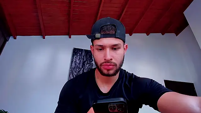 Santos ramirez1 online show from March 25, 2026, 2:05 pm