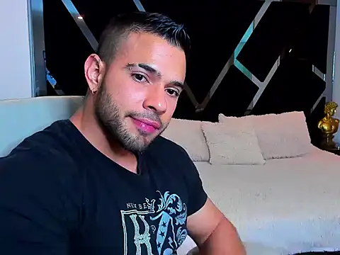 Raytorres online show from April 2, 2026, 3:57 am