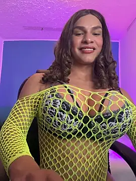 Honey  kiss online show from May 18, 2026, 10:25 pm