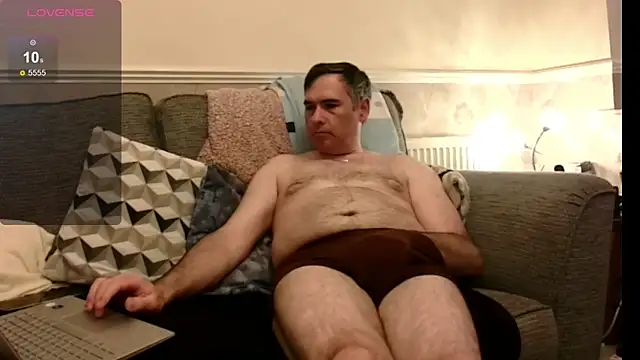 Snapshot of Pauly_Andrew chatting on June 12, 2026, 8:28 pm Pauly Andrew online show from June 12, 2026, 8:28 pm