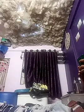 lucyyferr online show from March 25, 2026, 9:03 pm